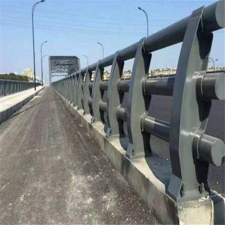 高架桥用桥梁灯光护栏规格有哪些 高架桥用桥梁灯光护栏规格有哪些